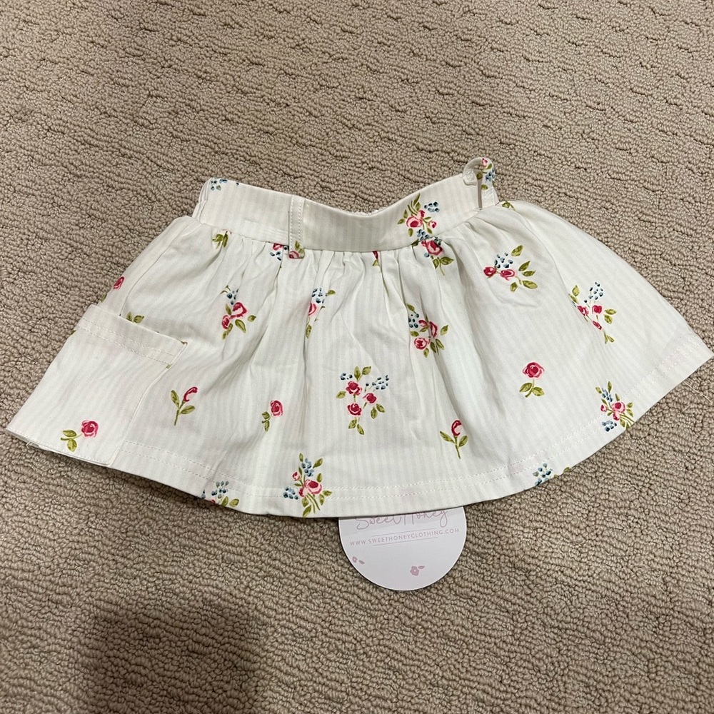SweetHoney NWT skirt